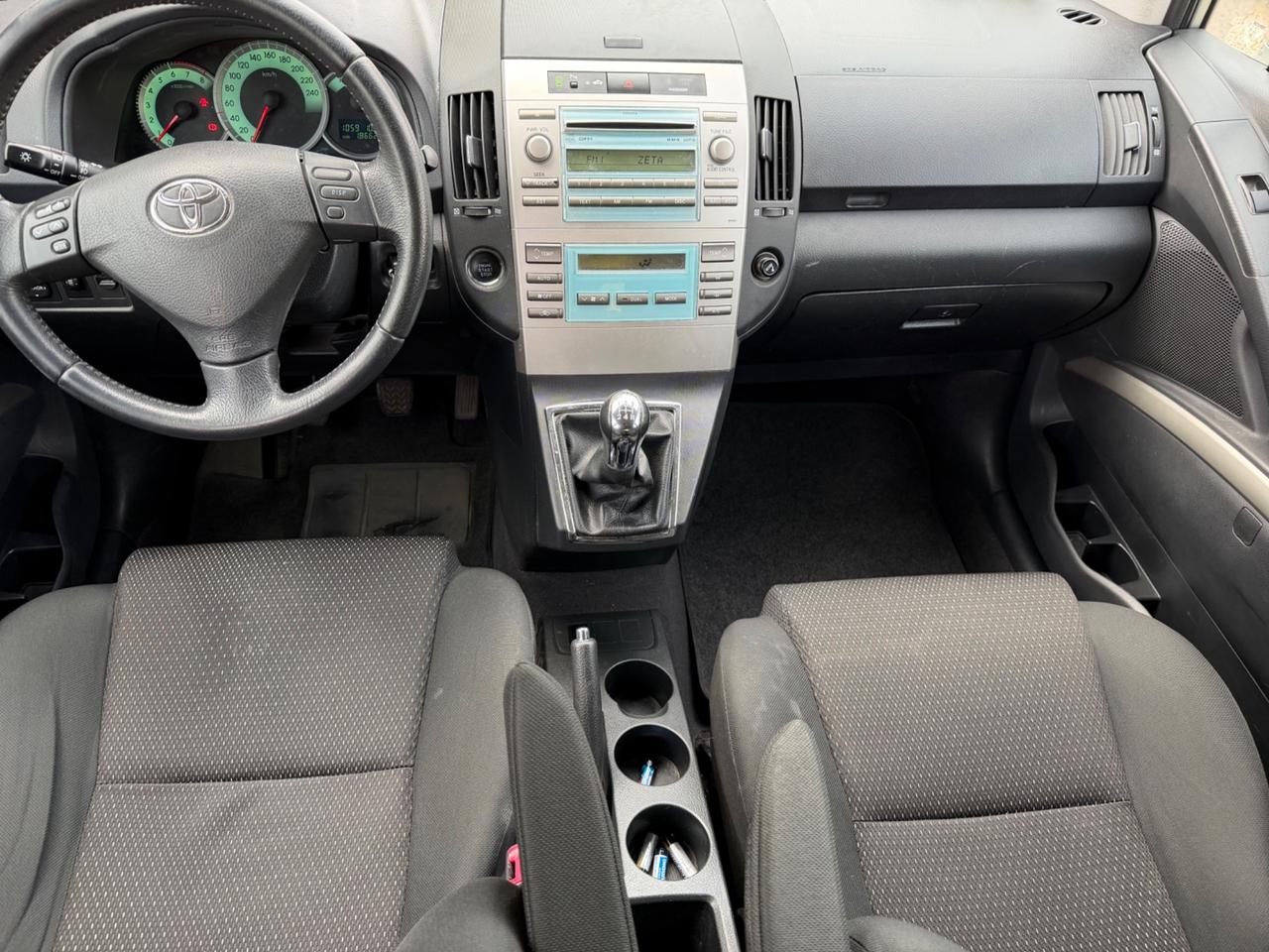 Toyota Corolla Verso 1.6 16V Now