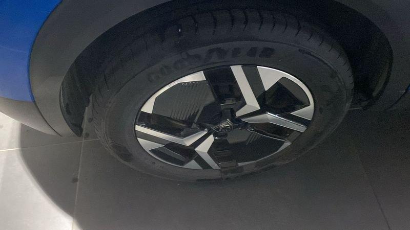 Peugeot 2008 2008 PureTech 130 S&S EAT8 Allure