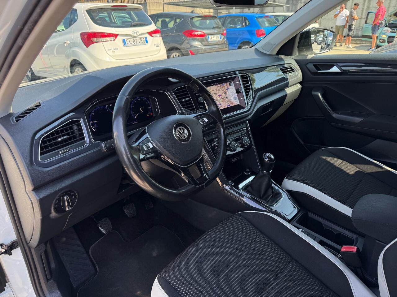 Vw T-ROC 1.6TDI 116cv/VIRTUAL COCKPIT/FULL LED.