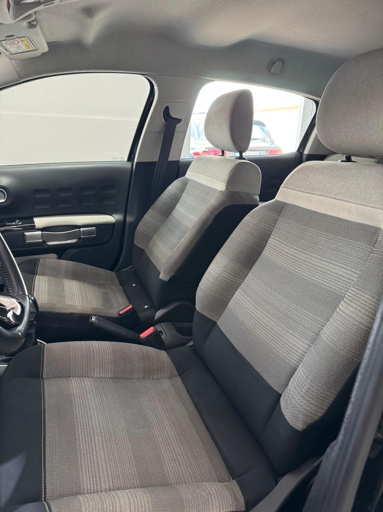 Citroen C3 PureTech 82 GPL Shine