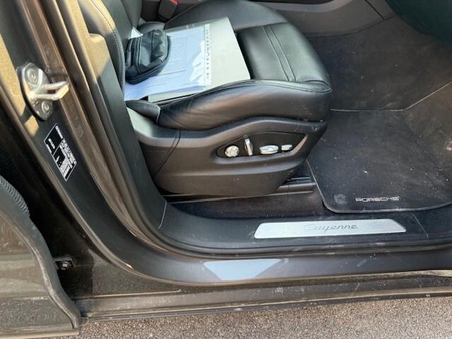 Porsche Cayenne 3.0 V6 E-Hybrid