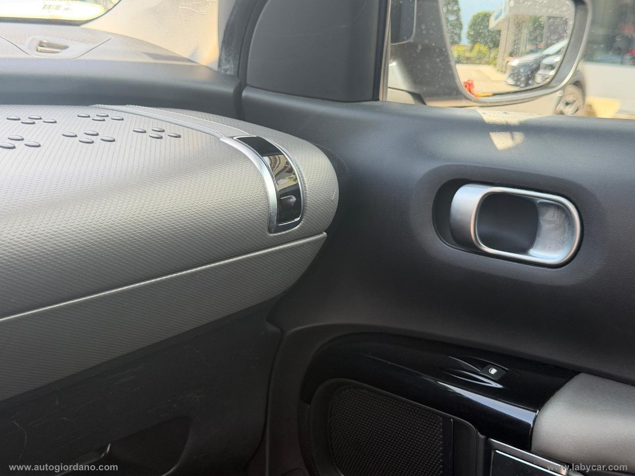 CITROEN C4 BlueHDi 100 SHINE