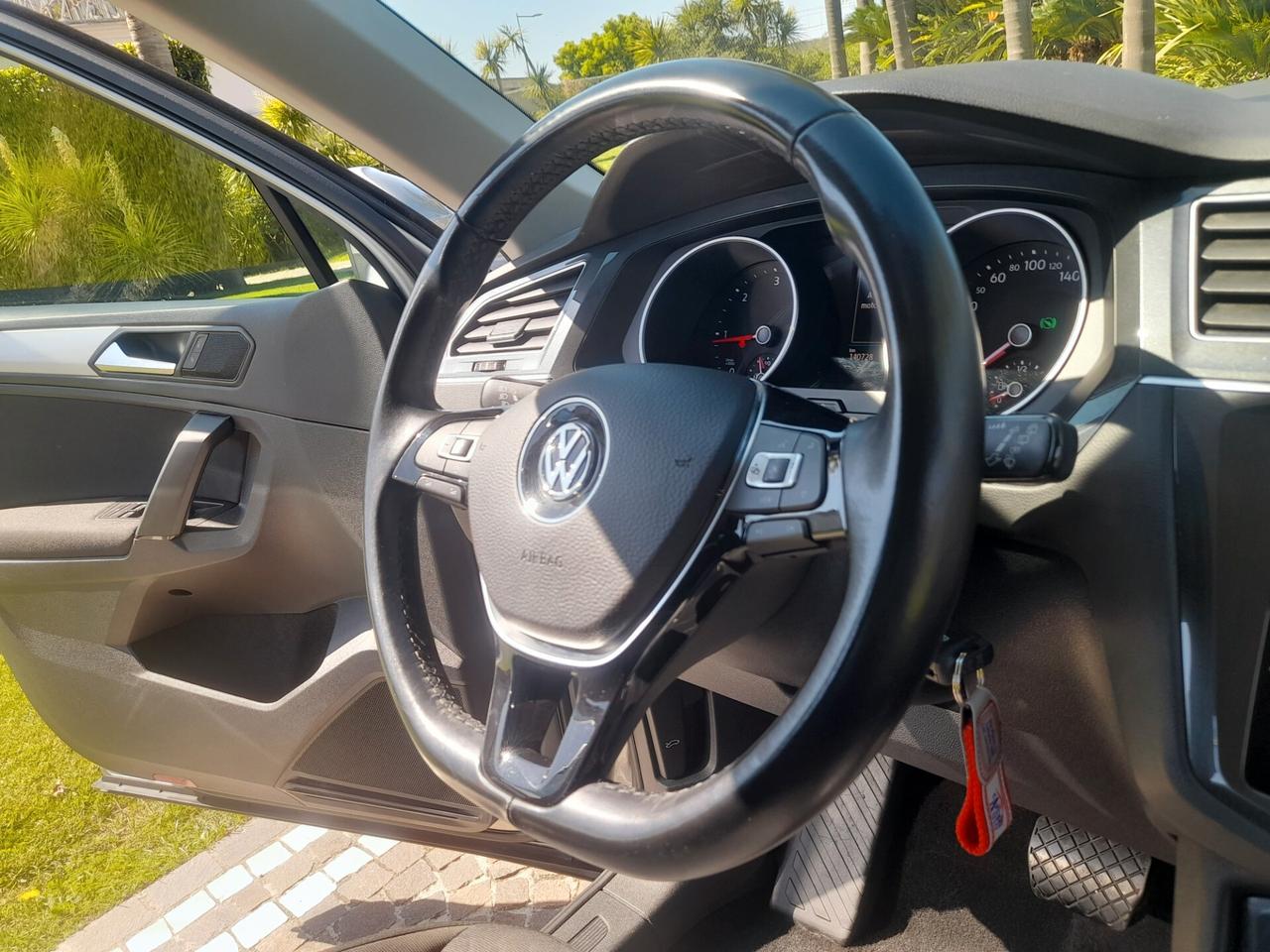 Volkswagen Tiguan 2.0 TDi DSG *FULL OPT* daVETRINA
