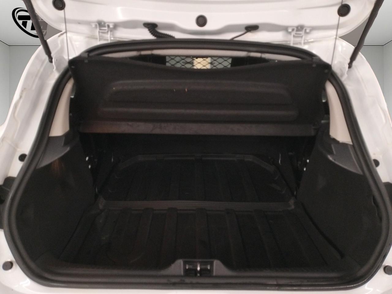 Renault Clio 1.5 dCi 8V 75CV 5 porte Van - NEOPATENTATI - IVA ESCLUSA