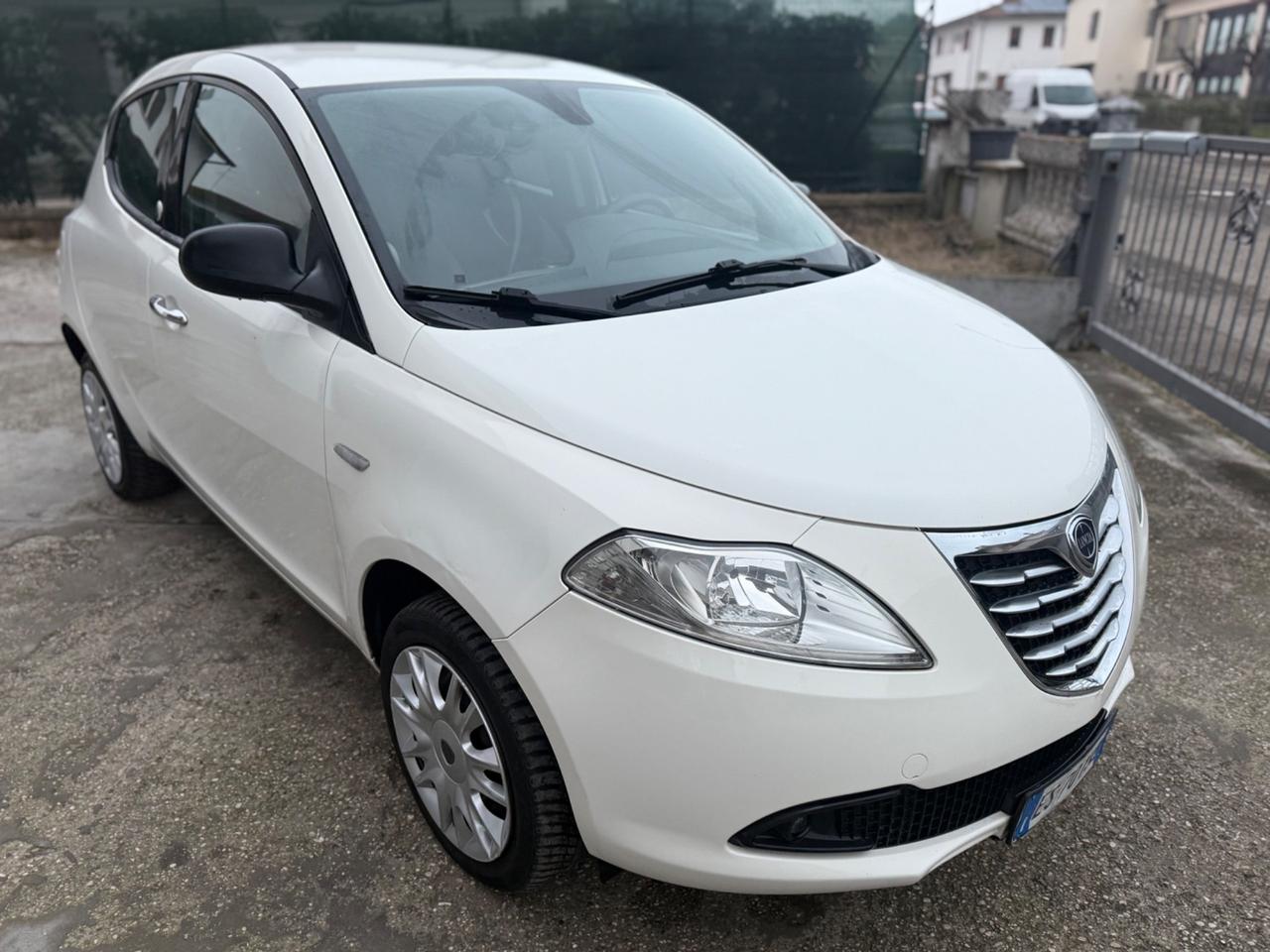Lancia Ypsilon 0.9 METANO VALIDO 2029 2013 NEOPAT