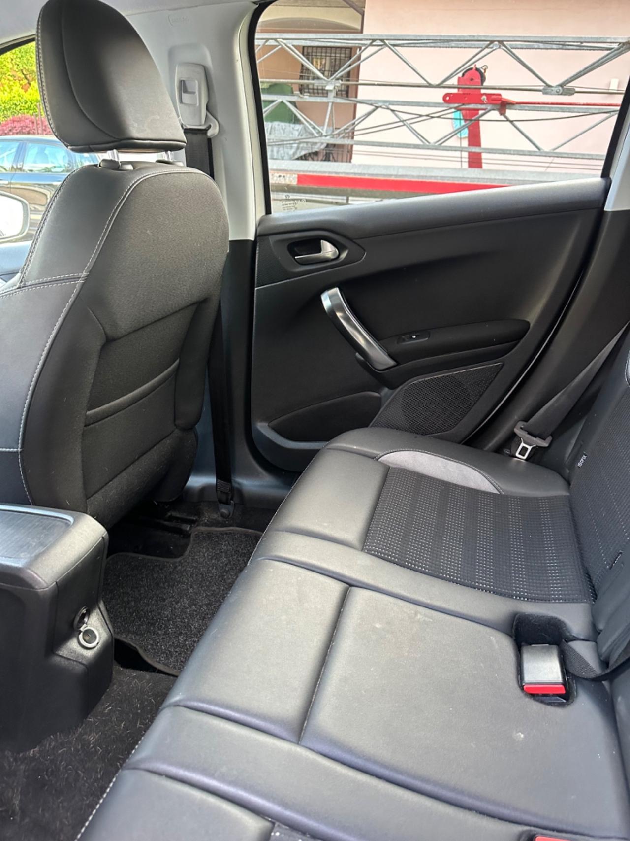 Peugeot 2008 BLUEHDi 100 ALLURE KMCERT GARANZ UNICOPR