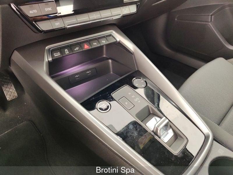Audi A3 A3 SPB 40 TFSI e S tronic Business Advanced