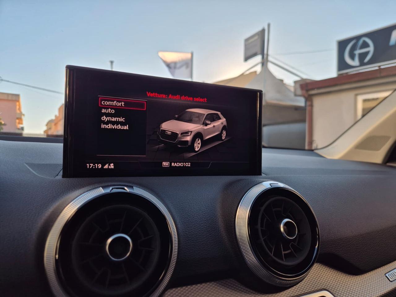 Audi Q2 30 TDI 116CV S-tronic S-line