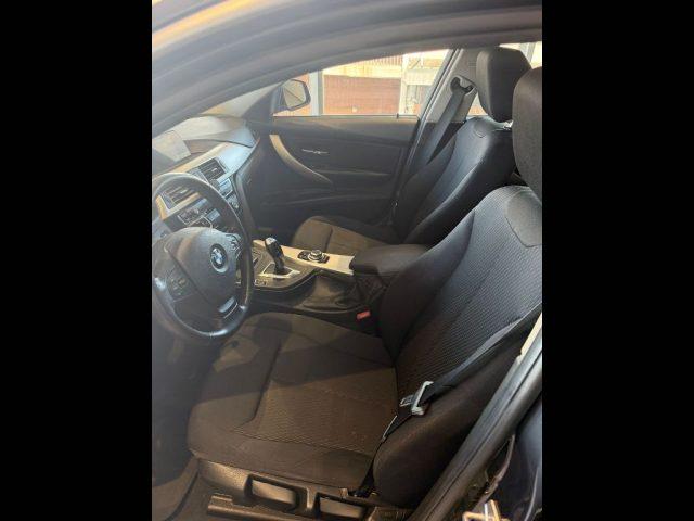 BMW 318 Serie 3 (F30/31) - d Touring Business Advantage