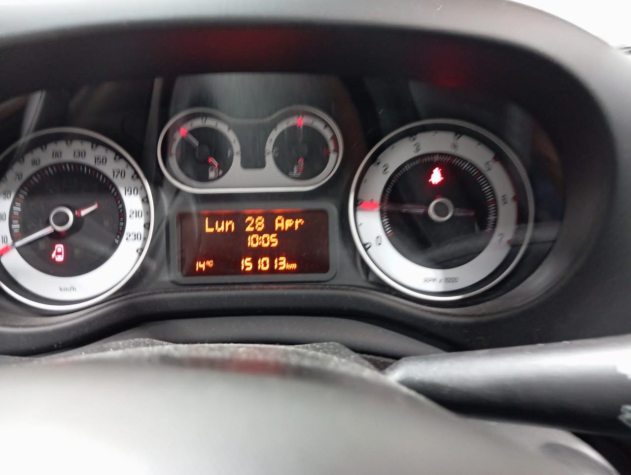Fiat 500L 1.6 Multijet 120 CV Trekking tetto apribile