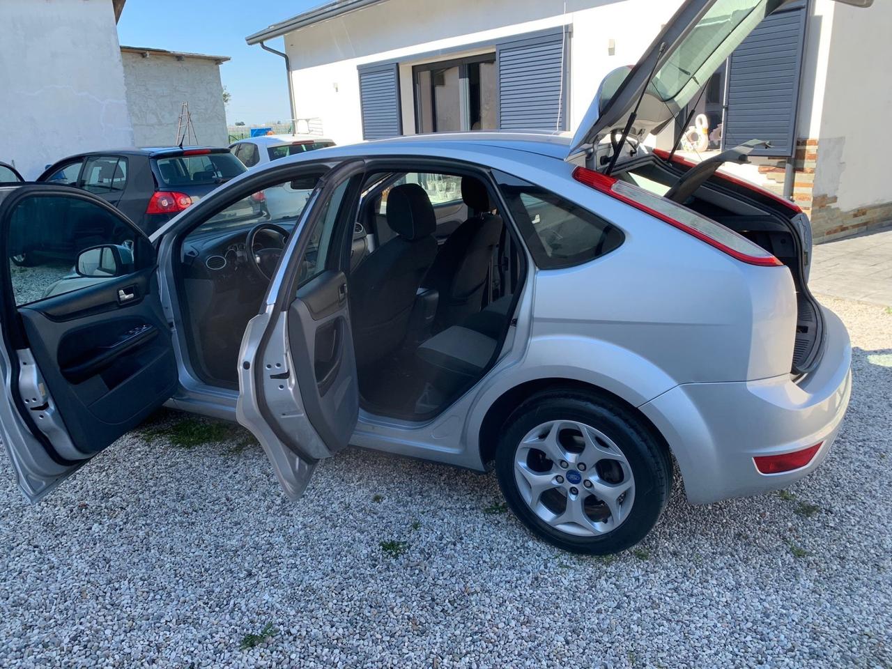 Ford Focus 1.6 TDCi (110CV) 5p. Tit. DPF
