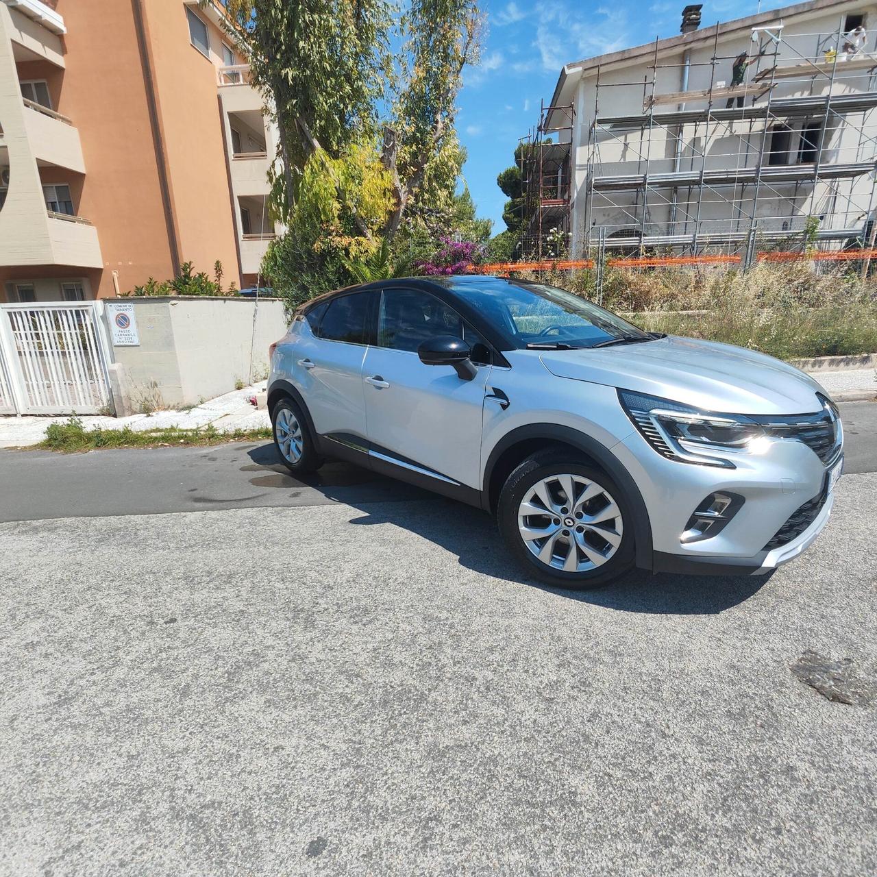 Renault Captur Mild Hybrid 140 CV Intens