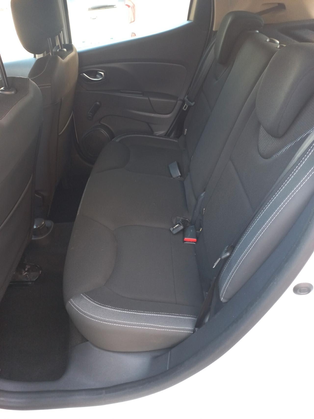 Renault Clio dCi 8V 75 CV 5 porte Moschino Intens