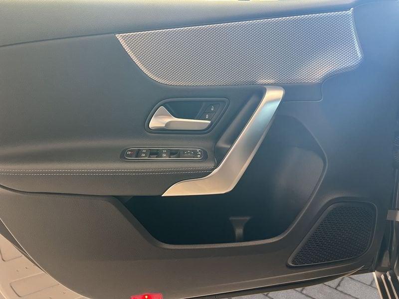 Mercedes-Benz Classe A A 180 d Automatic Sport