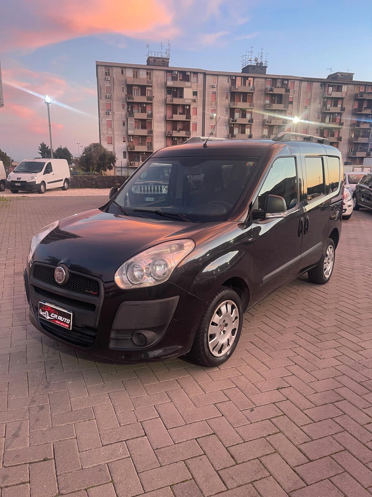 Fiat Doblò 5 posti Diesel (motore rigenerato km0)