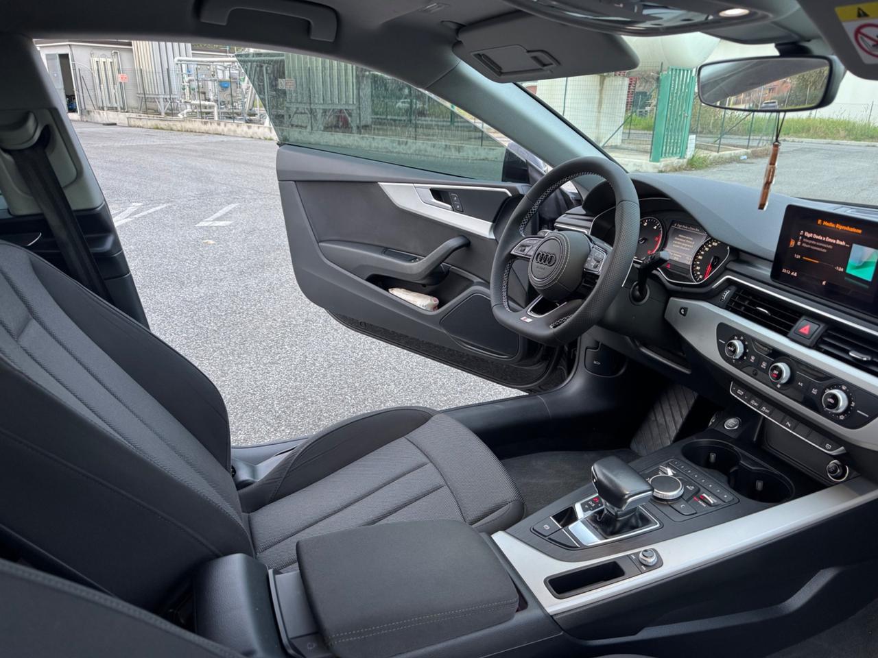 Audi A5 40 TDI quattro S tronic Business