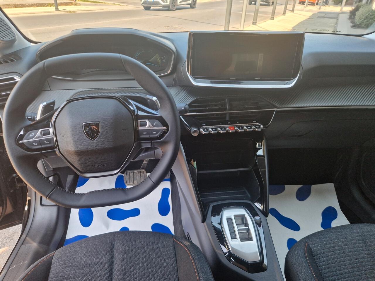 Peugeot 208 Hybrid 100 e-DCS6 Style