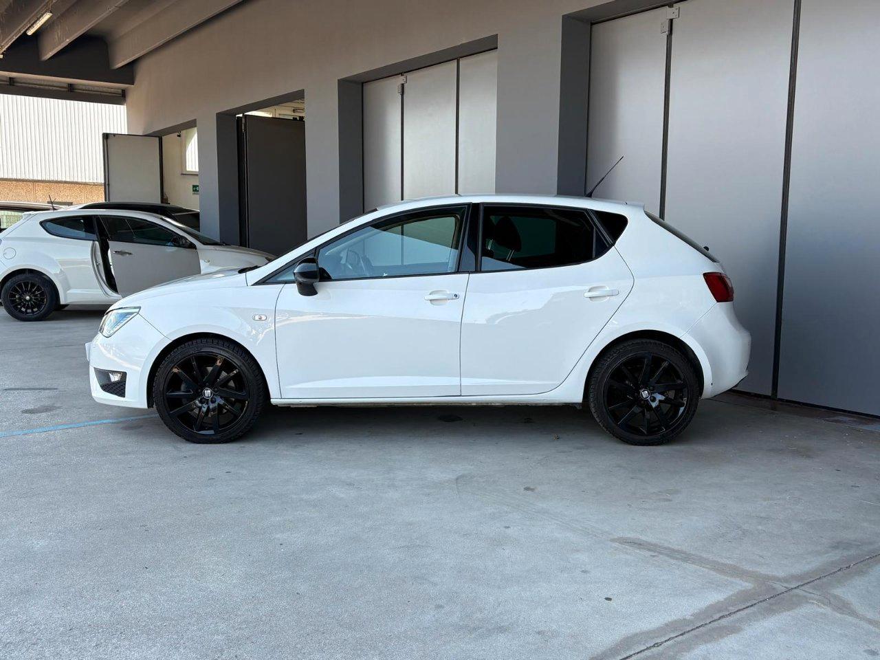 Seat Ibiza 5 Porte Ibiza 5p 1.4 tdi cr FR s&s 105cv