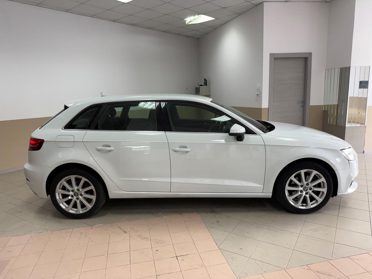Audi A3 1.6 TDI 116 CV S tronic Sport