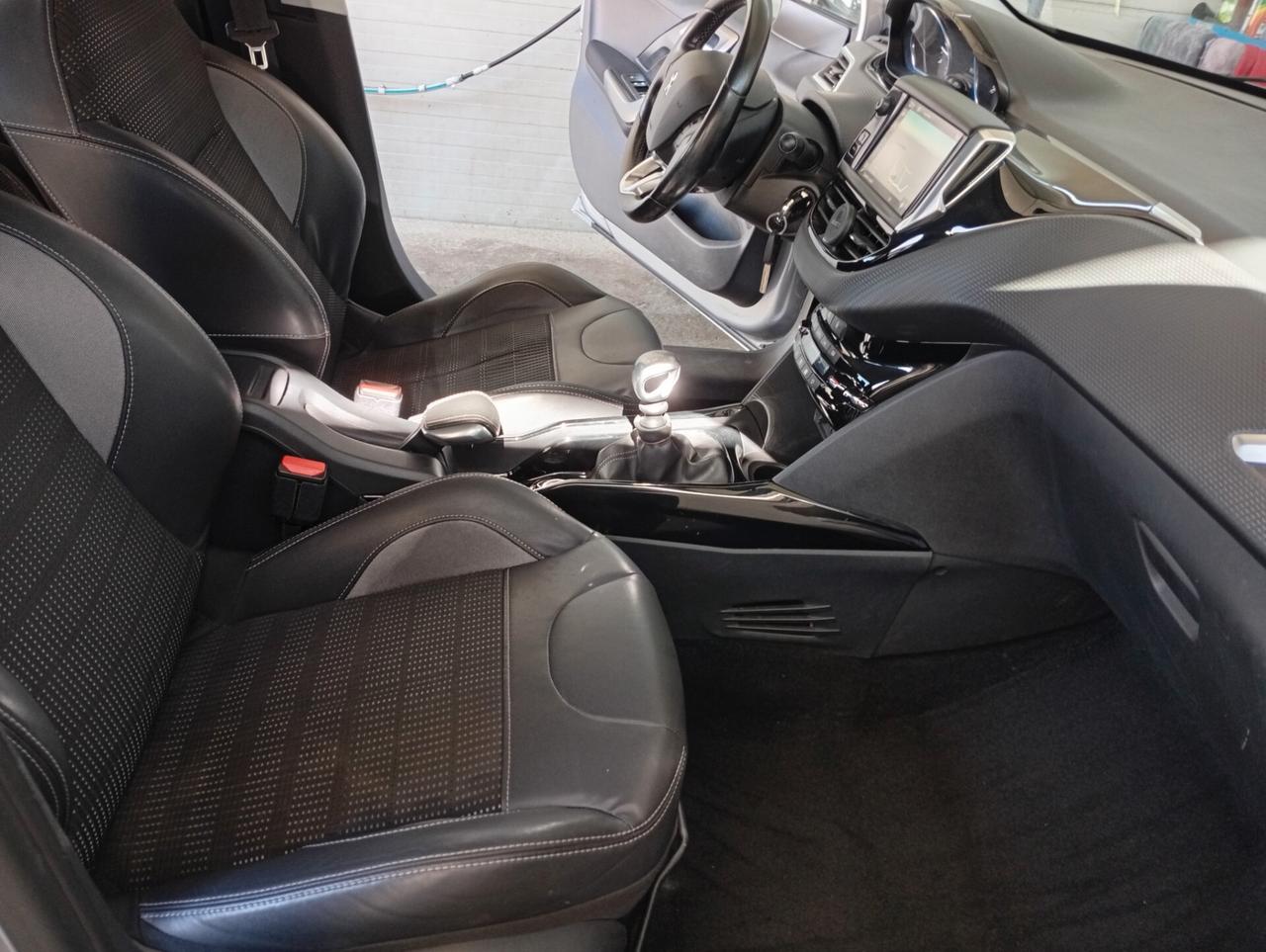 Peugeot 2008 BlueHDi 120 S&S Allure