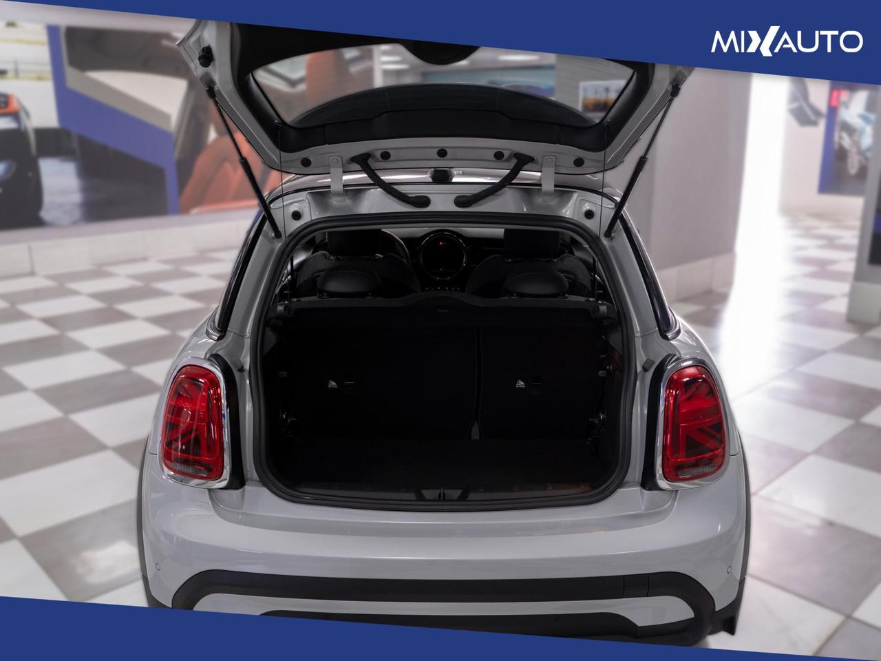Mini Cooper 1.5 3P Classic Auto