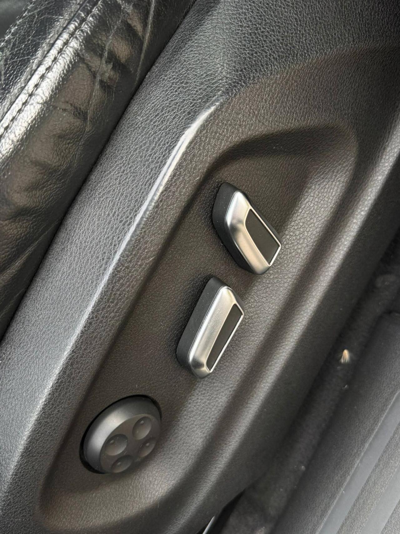 audi Q5 3.0 v6 245cv gancio traino