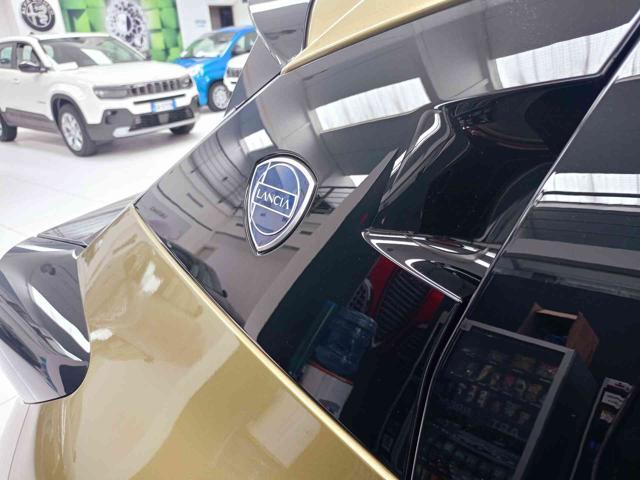 LANCIA Ypsilon Hybrid e-DCT