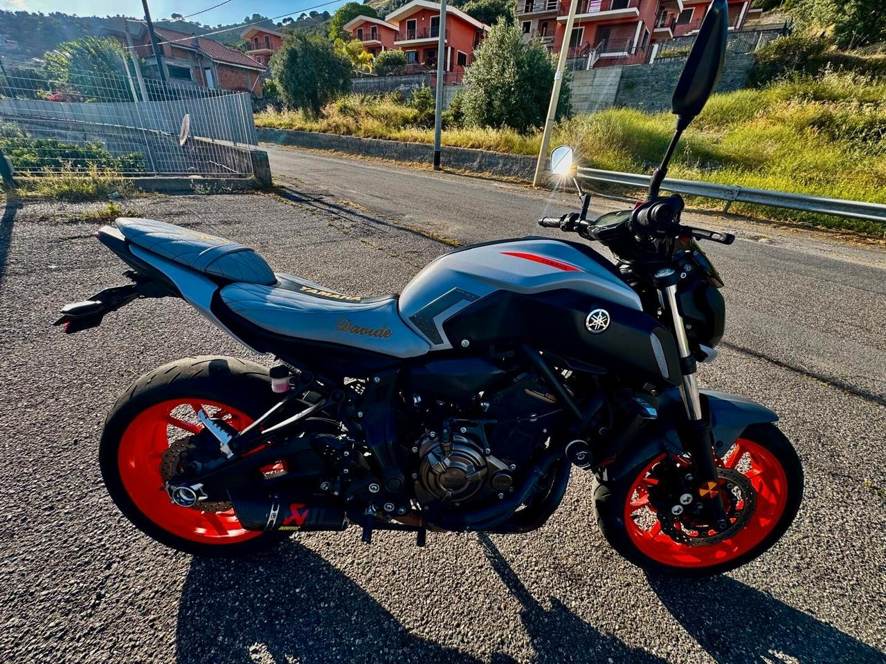 YAMAHA MT-07 ANNO 2019 KM 22000 UNI PRO