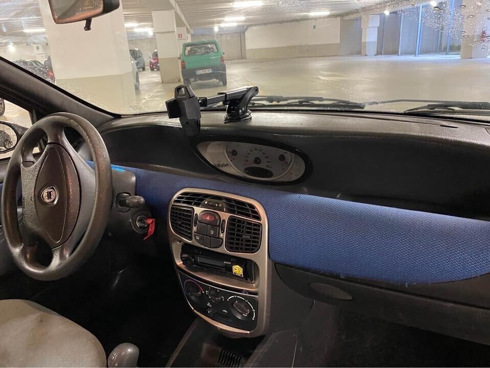 Lancia Y 1.2i cat Elefantino Blu