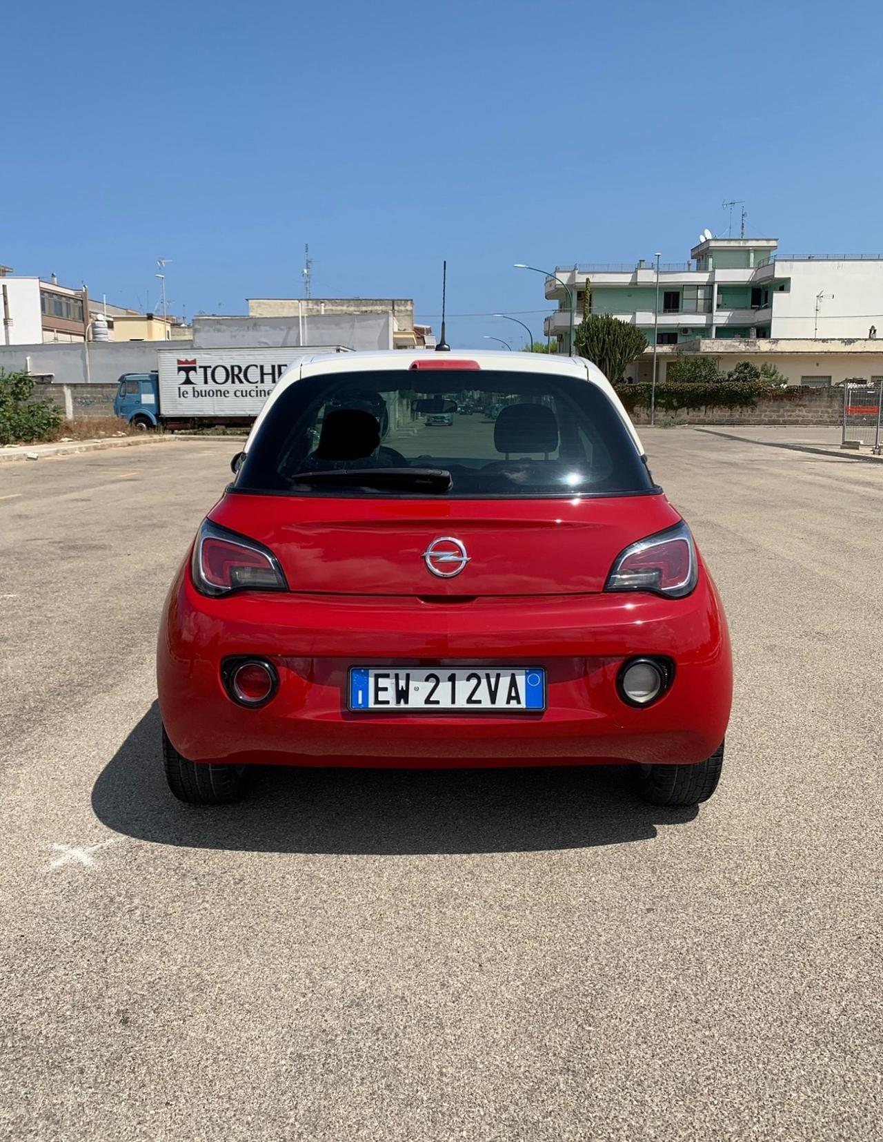 Opel Adam 1.2 70 CV