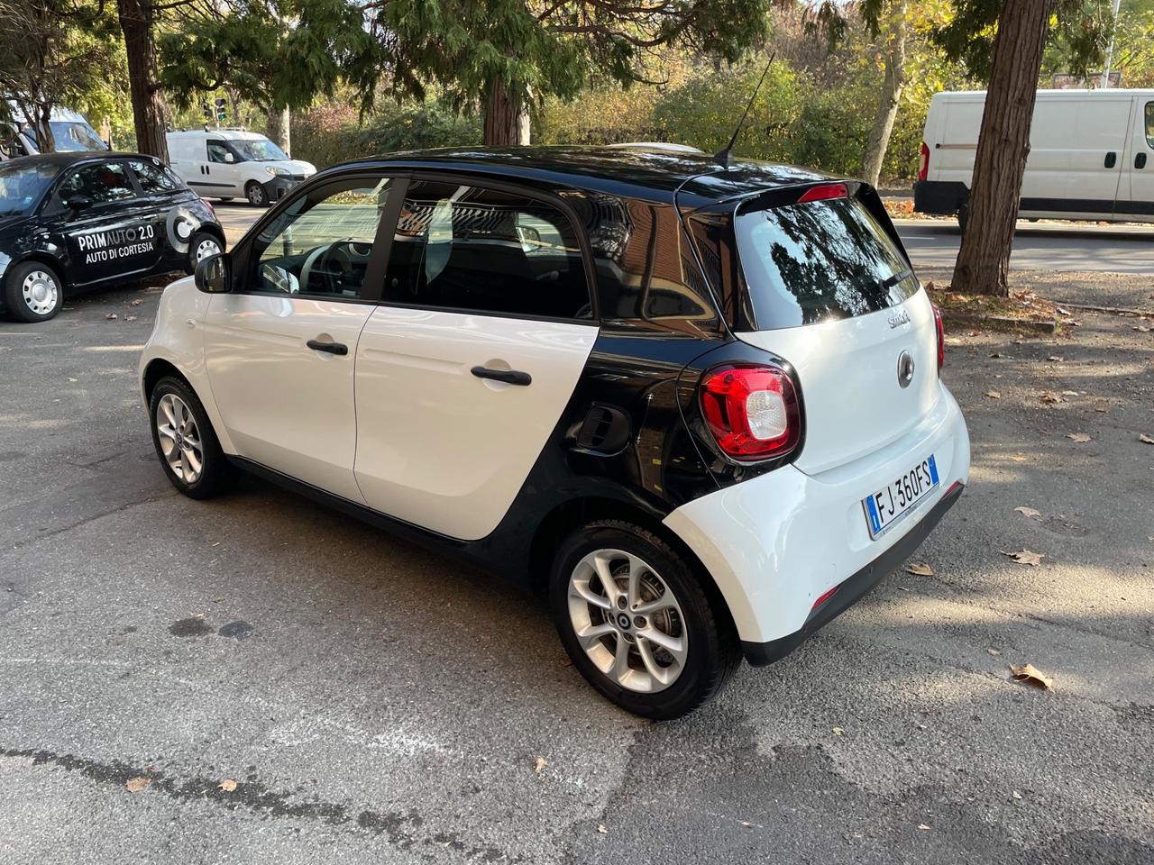 Smart ForFour 70 1.0 Youngster