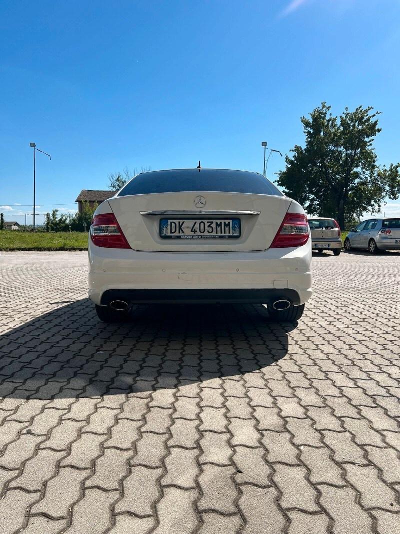 MERCEDES Classe C (W/S204) C 320 CDI 4Matic A...