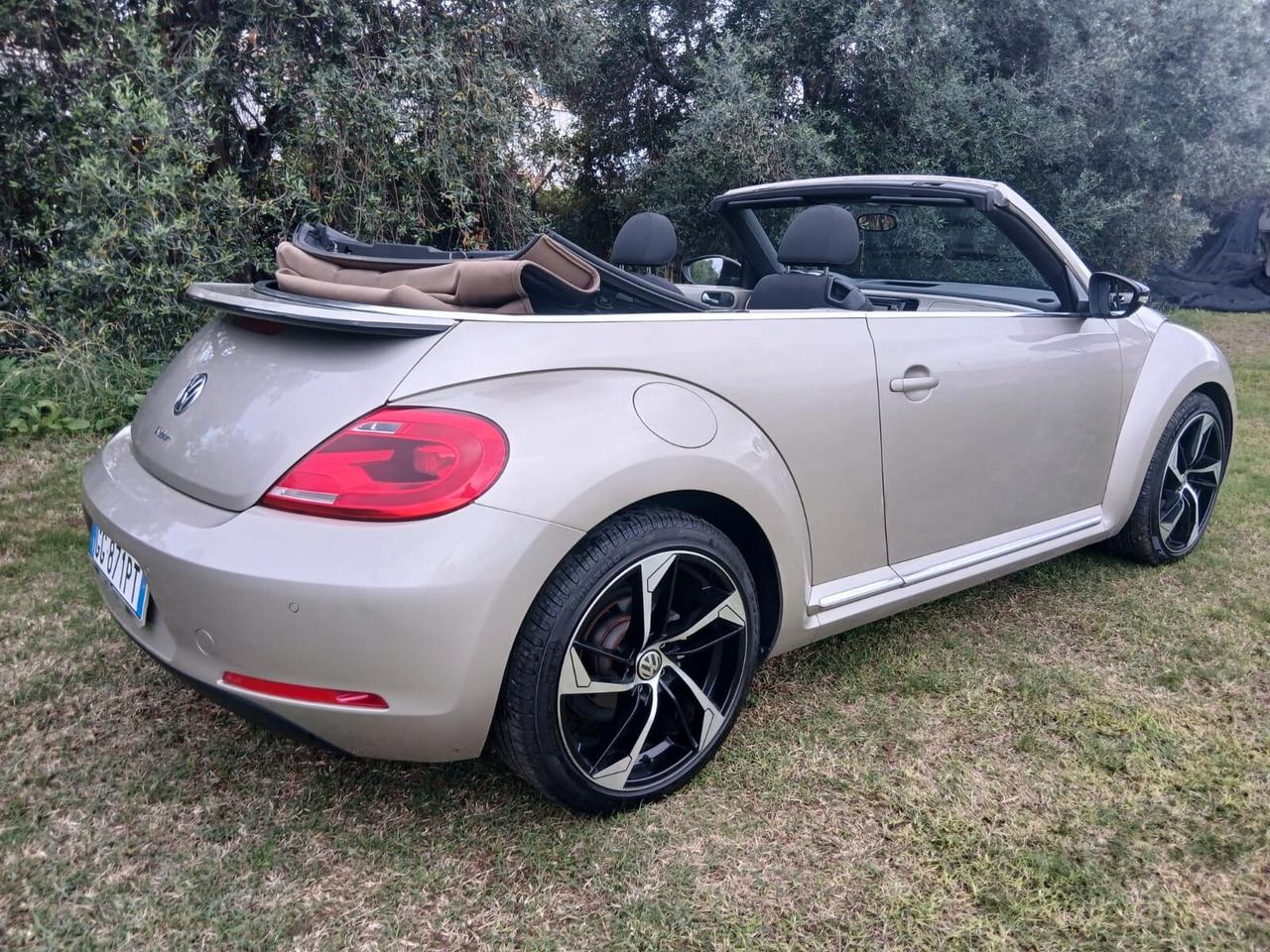 Volkswagen Maggiolino Cabrio 2.0 TDI Sport
