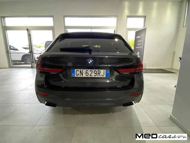 BMW - Serie 5 Touring - 520i Touring Msport