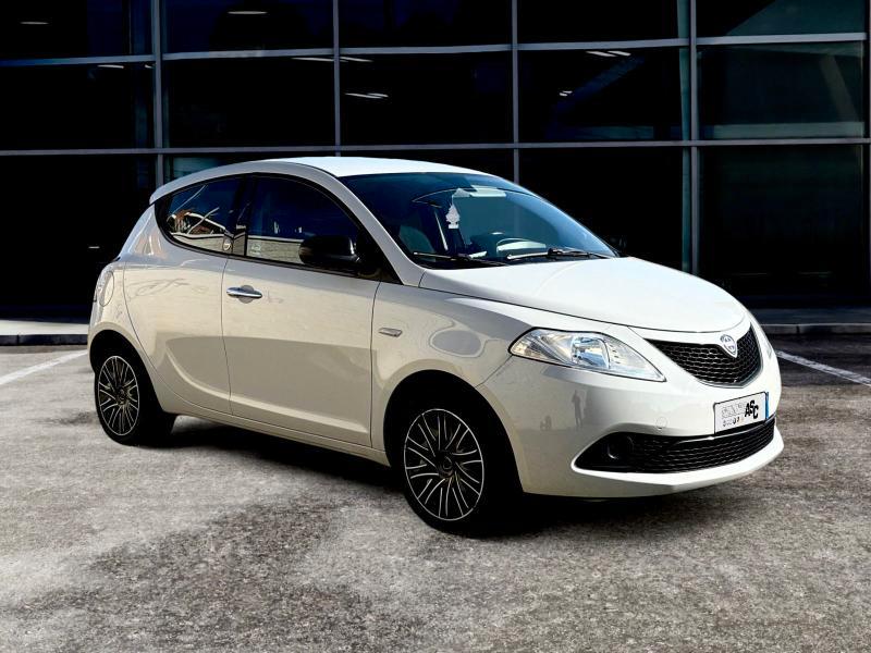 Lancia Ypsilon 5 Porte Ypsilon 1.2 Gold ecochic Gpl 69cv my19