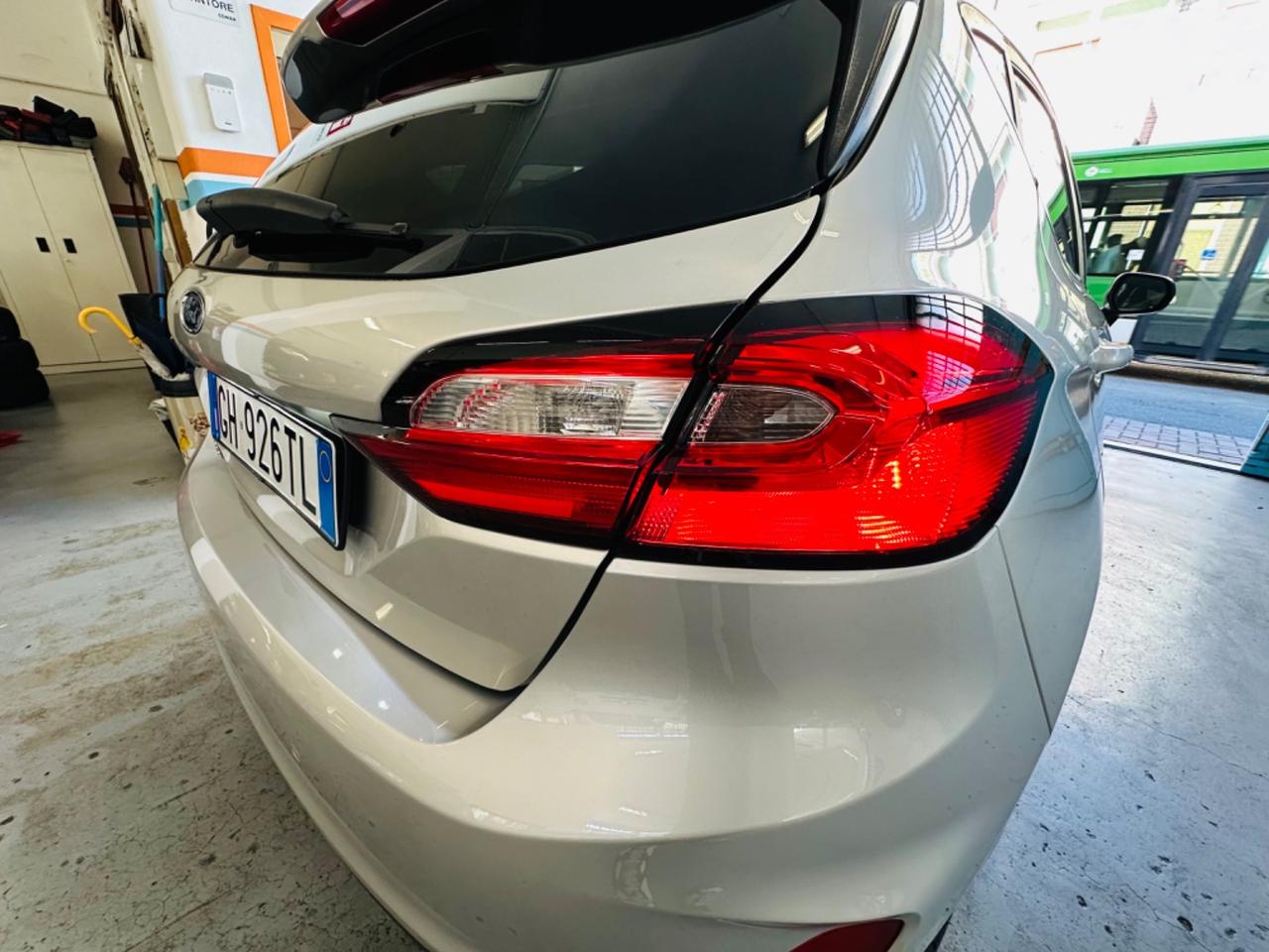 Ford Fiesta 1.1 75 CV Business - SOLO 5000 KM