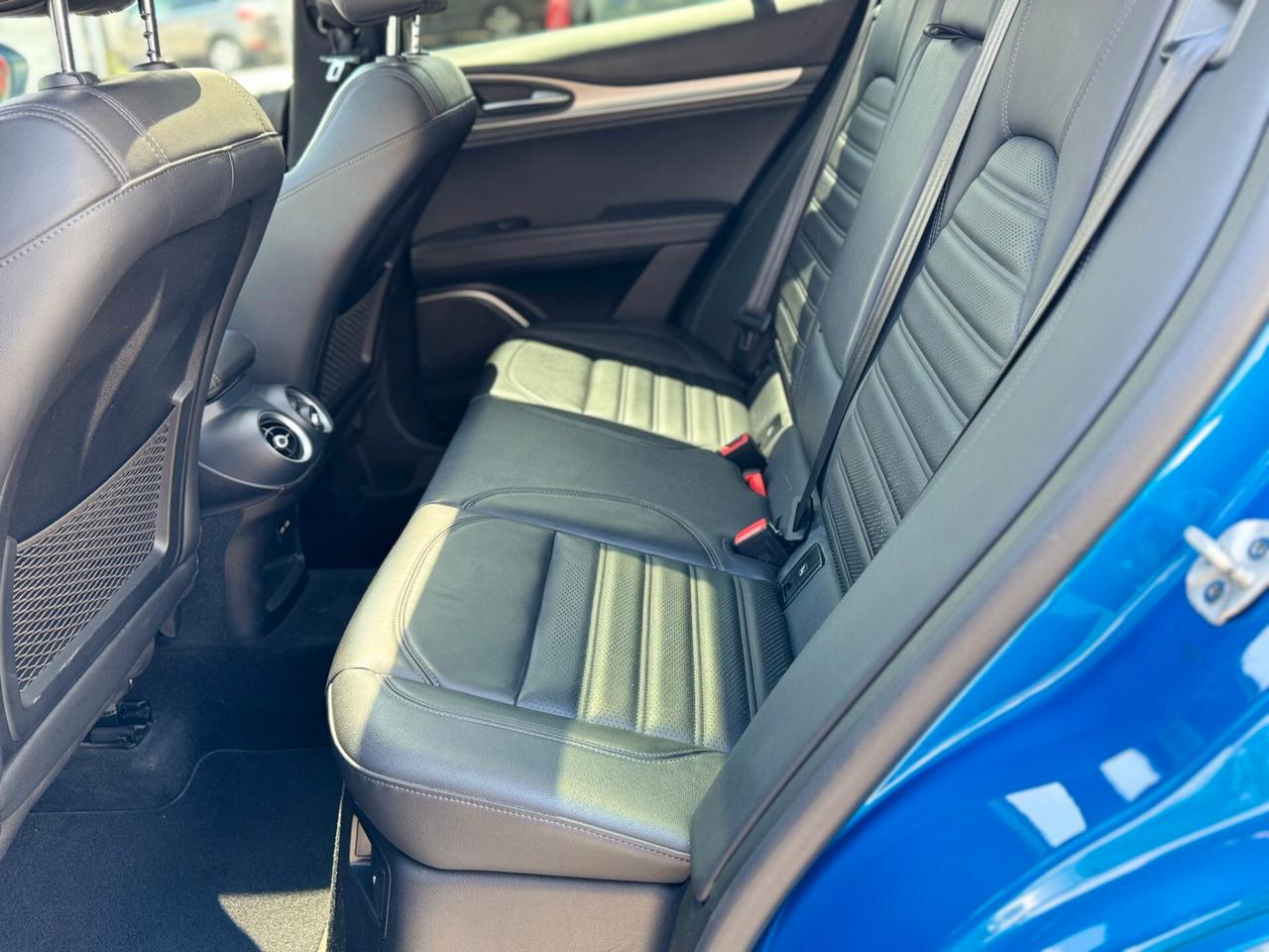 Alfa Romeo Stelvio Veloce 2.2 diesel 210CV Q4 Permute Garanzia finanziamenti