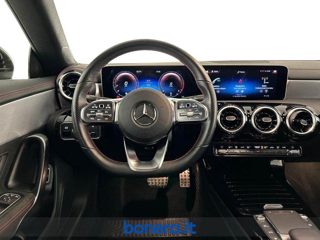 Mercedes CLA Shooting Brake 200 D Premium 4Matic 8G-DCT