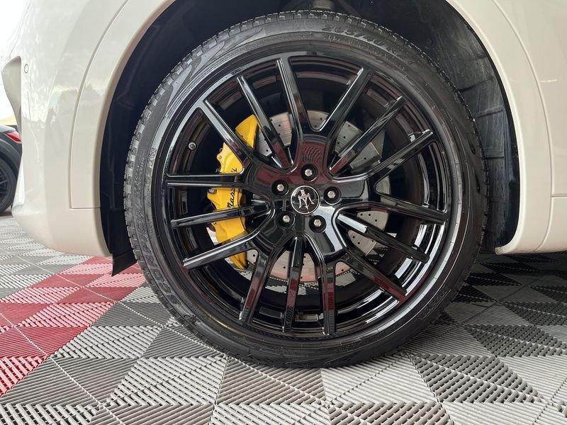 Maserati Levante MHEV 330 CV AWD GT