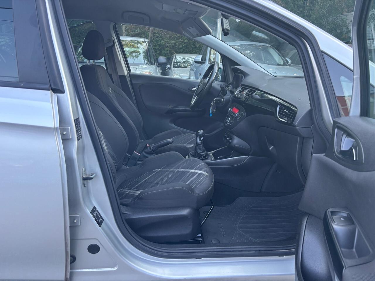 Opel Corsa 1.4 GPL 5 porte Cosmo OK NEOPATENTATI