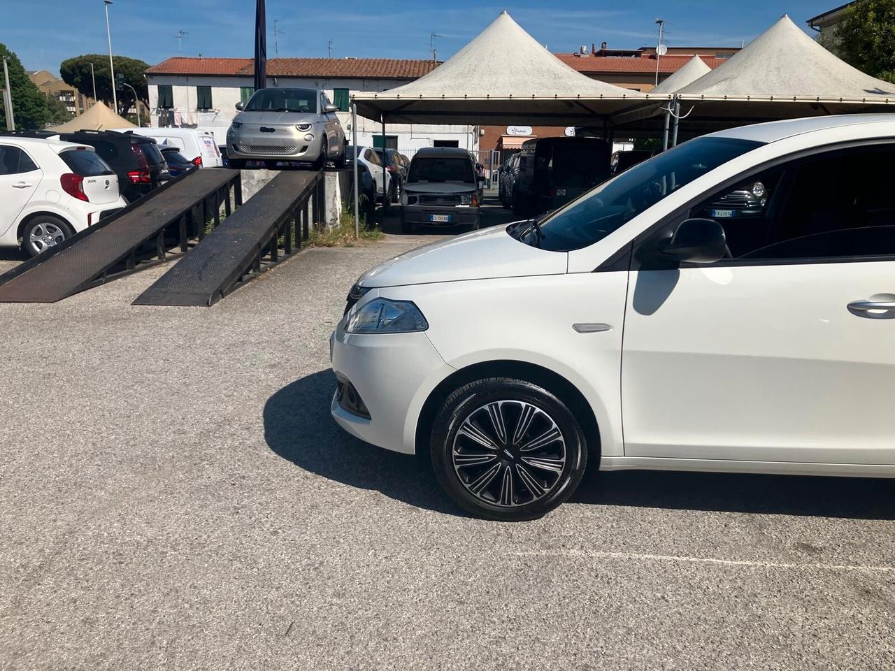 LANCIA YPSILON 1.0 70cv 5 Porte S&S Hybrid Silver Plus