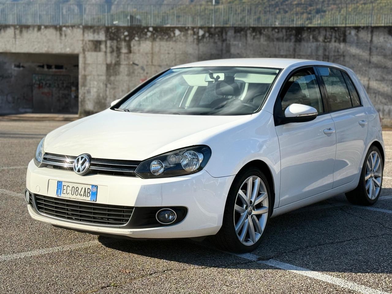 Volkswagen Golf 2.0 TDI 140CV OK NEOPATENTATI