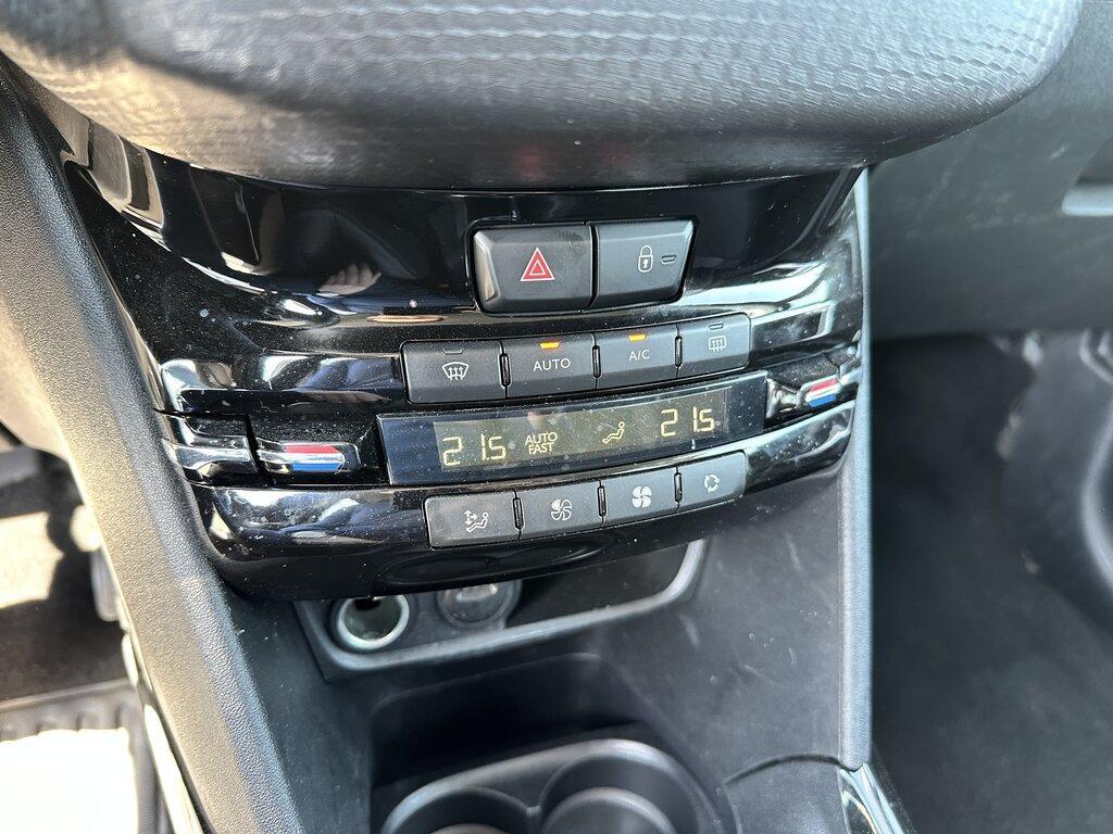 Peugeot 2008 1.2 PureTech Allure MOTORE NUOVO