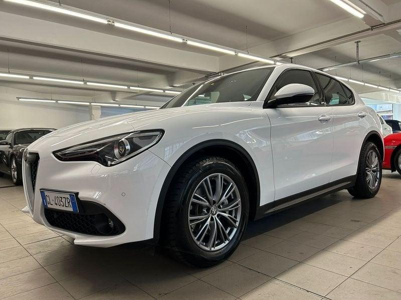 Alfa Romeo Stelvio 2.2 Turbodiesel 160 CV AT8 RWD Super