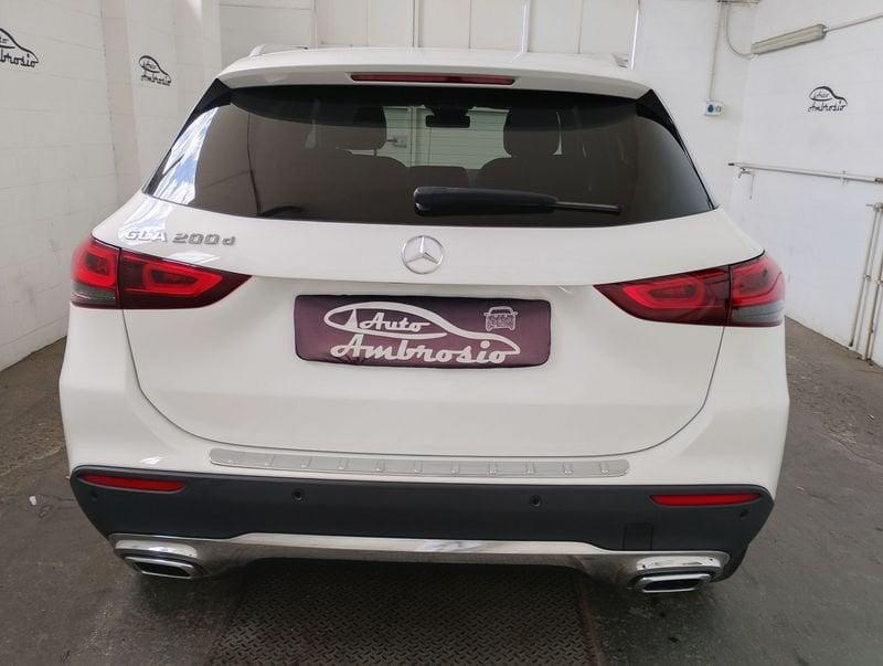 Mercedes-Benz GLA GLA 200 d Automatic Premium TUA DA 339,00 EURO AL MESE