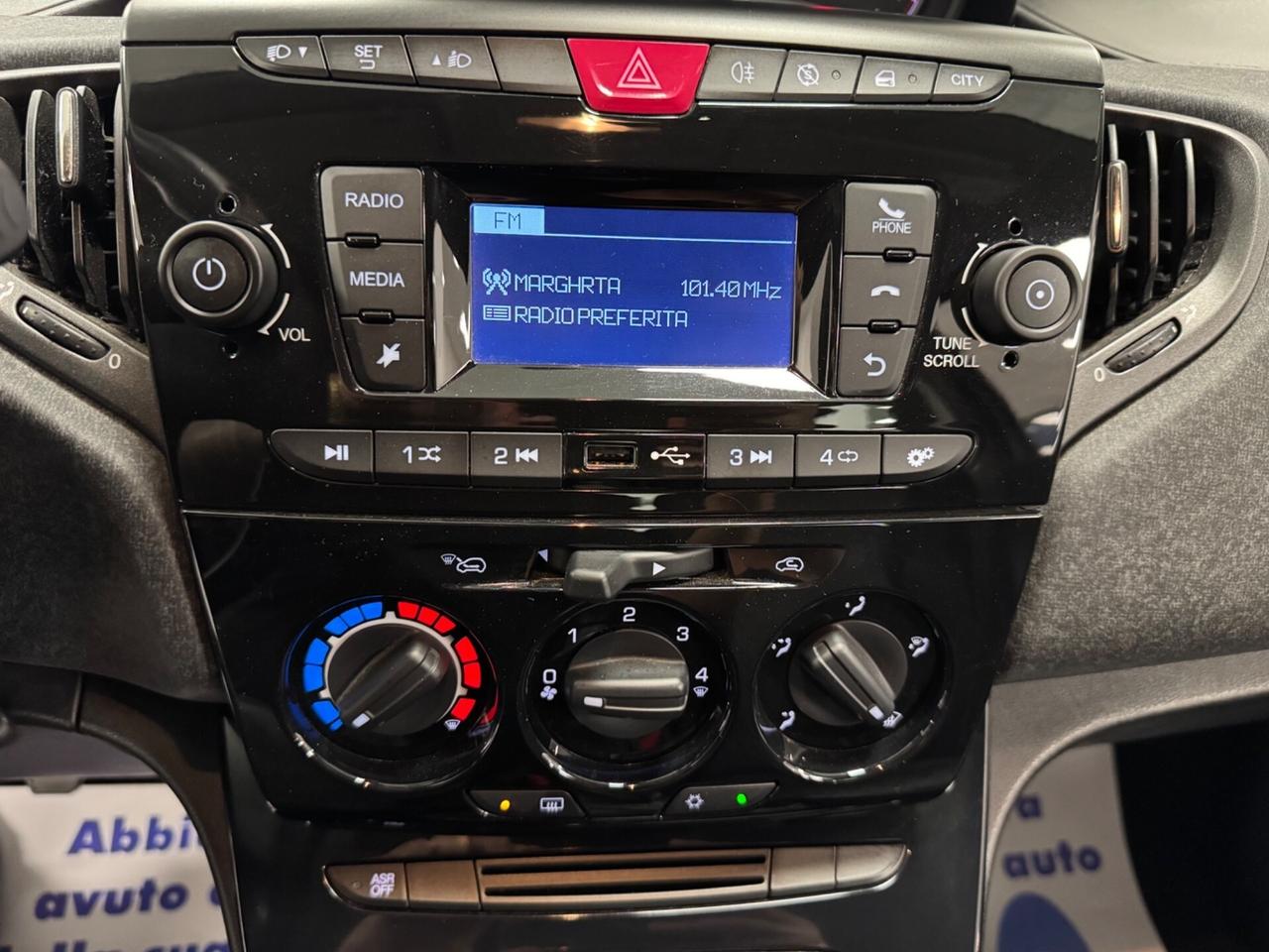 Lancia Ypsilon 1.0 FireFly 5 porte S&S Hybrid Ecoc