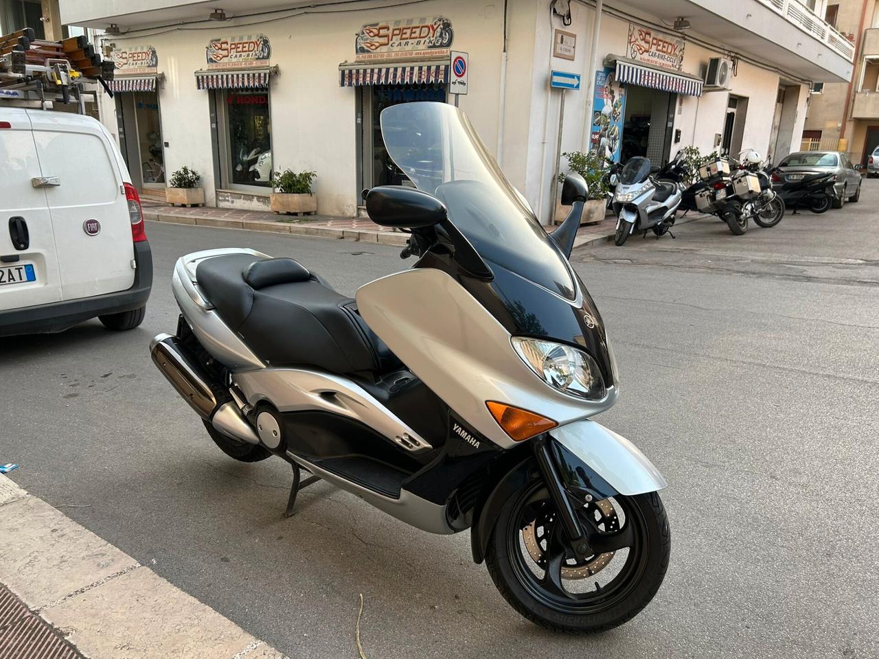T-max 500 2003