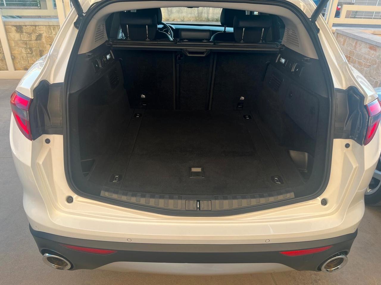 Alfa Romeo Stelvio 2.2 Turbodiesel 210 CV AT8 Q4 Executive