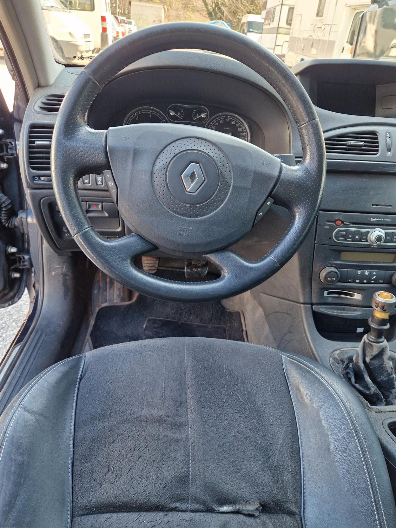 Renault Laguna 2.0 dCi 175CV - 2006