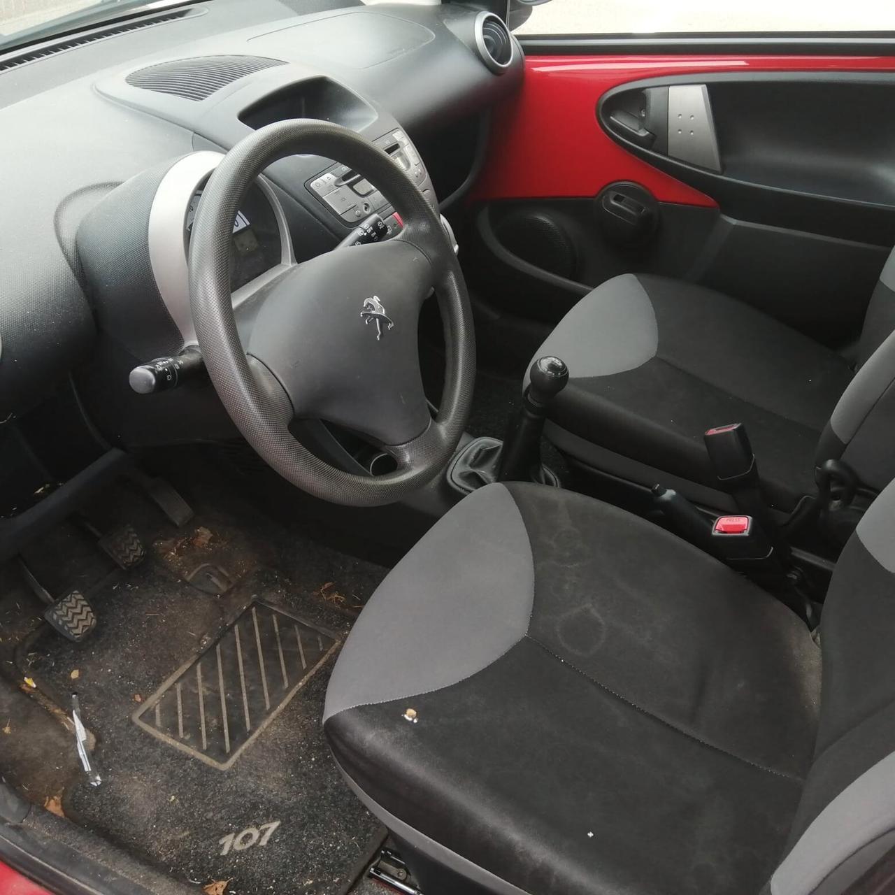 Peugeot 107 1.0 68CV 5p. Active ok neopatentati